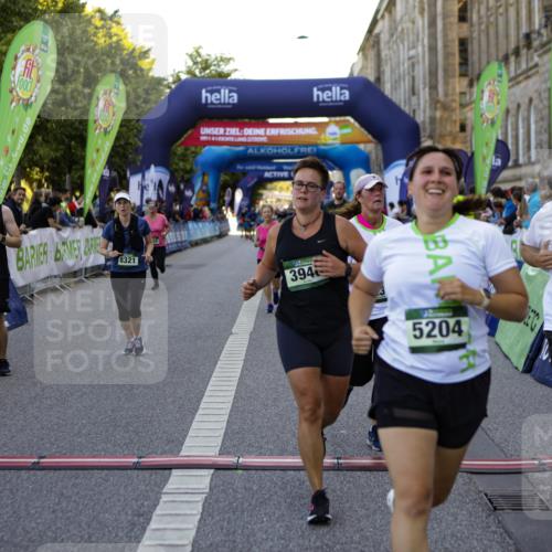01.09.2024 - BARMER Alsterlauf Kathrin Stürmer Photography http://msf.ph/oto/6971379 01.09.2024 10:10:46 Ziel 2025, 2277, 3146, 3147, 3157, 3250, 3319, 3926, 4019, 4983, 8083, 8357, 2087, 2355, 2390, 2412, 2950, 3510, 3748, 3940, 4151, 4278, 4325, 4361, 4392, 4524, 4930, 5204, 5205, 5237, 8010, 8321 meine-sportfotos.de