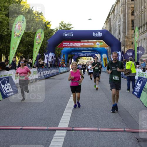 01.09.2024 - BARMER Alsterlauf Kathrin Stürmer Photography http://msf.ph/oto/6971383 01.09.2024 10:10:48 Ziel 2025, 2277, 2326, 2803, 3157, 3250, 3319, 3926, 4019, 4983, 8357, 2087, 2355, 2417, 2950, 3315, 3510, 3748, 3940, 4151, 4325, 4392, 4524, 4557, 4930, 5204, 5205, 5237, 8010, 8321 meine-sportfotos.de