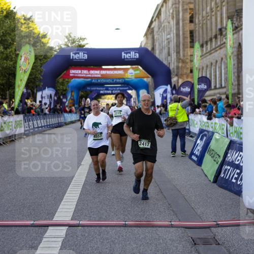 01.09.2024 - BARMER Alsterlauf Kathrin Stürmer Photography http://msf.ph/oto/6971397 01.09.2024 10:10:55 Ziel 2025, 2178, 2277, 2326, 2803, 3157, 3210, 3221, 3222, 3250, 3300, 3926, 4983, 8357, 2355, 2417, 2877, 2950, 3311, 3315, 3748, 4557, 8010, 8352 meine-sportfotos.de