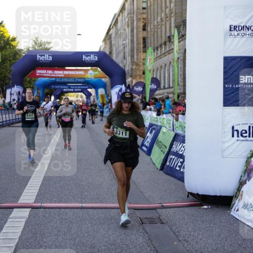 01.09.2024 - BARMER Alsterlauf Kathrin Stürmer Photography http://msf.ph/oto/6971410 01.09.2024 10:11:00 Ziel 2178, 2277, 2326, 2803, 3157, 3210, 3221, 3222, 3250, 3300, 3925, 3926, 4983, 8357, 2417, 2503, 2877, 2908, 2909, 3311, 3315, 3815, 4557, 4737, 4904, 4984, 8222, 8352 meine-sportfotos.de