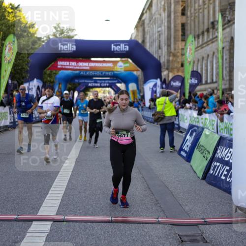 01.09.2024 - BARMER Alsterlauf Kathrin Stürmer Photography http://msf.ph/oto/6971416 01.09.2024 10:11:03 Ziel 2178, 2277, 2326, 2803, 3210, 3221, 3222, 3300, 3925, 3926, 8357, 2159, 2503, 2766, 2877, 2908, 2909, 3311, 3315, 3586, 3815, 4557, 4737, 4904, 4984, 8222, 8352 meine-sportfotos.de