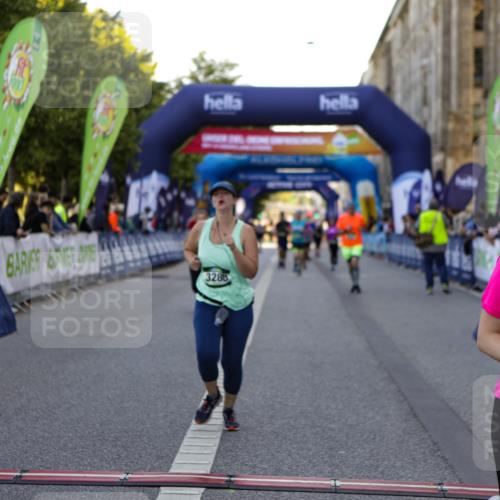 01.09.2024 - BARMER Alsterlauf Kathrin Stürmer Photography http://msf.ph/oto/6971433 01.09.2024 10:11:25 Ziel 2247, 3261, 3395, 3902, 3914, 4385, 4651, 4743, 2361, 2395, 2396, 2401, 3288, 3324, 4141, 4391, 4604, 4944, 8032, 8101, 8201 meine-sportfotos.de