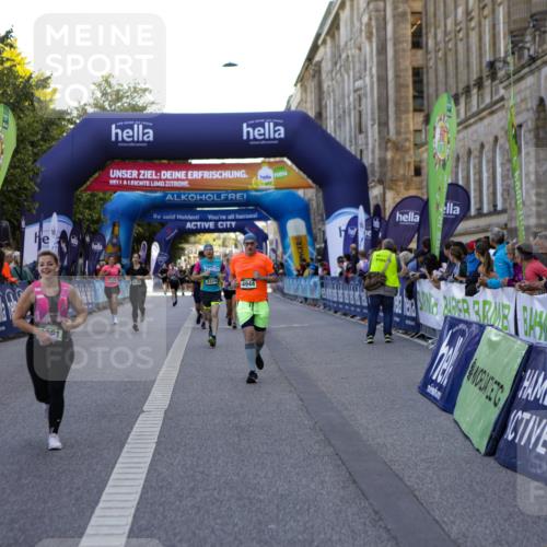 01.09.2024 - BARMER Alsterlauf Kathrin Stürmer Photography http://msf.ph/oto/6971435 01.09.2024 10:11:27 Ziel 2247, 3261, 3395, 3902, 3914, 4385, 4651, 4743, 5036, 2361, 3288, 3324, 3555, 3688, 4130, 4391, 4604, 4944, 8032, 8101, 8201 meine-sportfotos.de