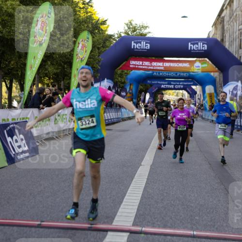 01.09.2024 - BARMER Alsterlauf Kathrin Stürmer Photography http://msf.ph/oto/6971447 01.09.2024 10:11:33 Ziel 2072, 2073, 2247, 3261, 3395, 3902, 3914, 4385, 4632, 4651, 4743, 4927, 4928, 5036, 2647, 2661, 2662, 3324, 3555, 3688, 4130, 4286, 4391, 4443, 4944 meine-sportfotos.de