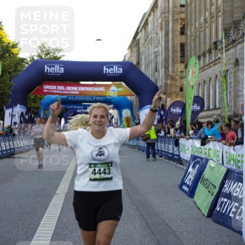 01.09.2024 - BARMER Alsterlauf Kathrin Stürmer Photography http://msf.ph/oto/6971453 01.09.2024 10:11:40 Ziel 2072, 2073, 2811, 3261, 3395, 3546, 3547, 4239, 4632, 4651, 4927, 4928, 5036, 8089, 2398, 2647, 2661, 2662, 3527, 3529, 3555, 3688, 4130, 4286, 4338, 4443, 5162 meine-sportfotos.de