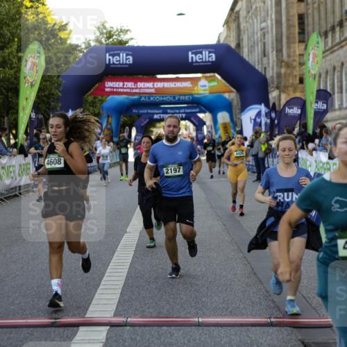 01.09.2024 - BARMER Alsterlauf Kathrin Stürmer Photography http://msf.ph/oto/6971459 01.09.2024 10:11:55 Ziel 2376, 2635, 2645, 2799, 2800, 2811, 3408, 3546, 3547, 3840, 4239, 4456, 5032, 8089, 8320, 2176, 2197, 2715, 3223, 3316, 3367, 3527, 3528, 3530, 3955, 4428, 4558, 4608, 4609, 4687, 4813, 4936, 5144, 8149 meine-sportfotos.de