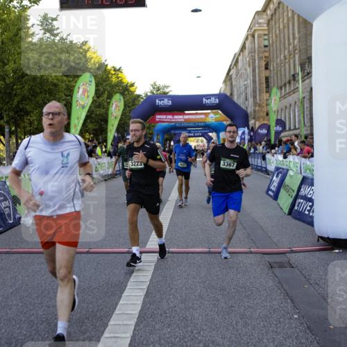 01.09.2024 - BARMER Alsterlauf Kathrin Stürmer Photography http://msf.ph/oto/6971464 01.09.2024 10:12:03 Ziel 2376, 2635, 2645, 2799, 2800, 3408, 3840, 4456, 5032, 8320, 2206, 2244, 2674, 2689, 3223, 3323, 3367, 3687, 4052, 4171, 4428, 4687, 4926, 4936, 5144 meine-sportfotos.de