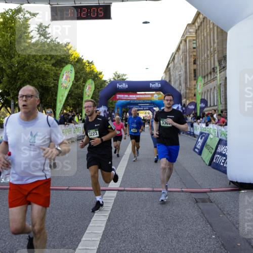 01.09.2024 - BARMER Alsterlauf Kathrin Stürmer Photography http://msf.ph/oto/6971465 01.09.2024 10:12:03 Ziel 2376, 2635, 2645, 2799, 2800, 3408, 3840, 4456, 5032, 8320, 2206, 2244, 2674, 2689, 3223, 3323, 3367, 3687, 4052, 4171, 4428, 4687, 4926, 4936, 5144 meine-sportfotos.de