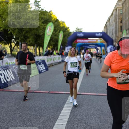 01.09.2024 - BARMER Alsterlauf Kathrin Stürmer Photography http://msf.ph/oto/6971487 01.09.2024 10:12:13 Ziel 2799, 2800, 2206, 2244, 3912, 4052, 4142, 4171, 4301, 4749, 4908, 5138, 8109 meine-sportfotos.de