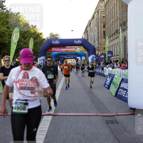 01.09.2024 - BARMER Alsterlauf Kathrin Stürmer Photography http://msf.ph/oto/6971498 01.09.2024 10:12:17 Ziel 4878, 2245, 3470, 3912, 4052, 4142, 4301, 4749, 4908, 5138, 8109 meine-sportfotos.de