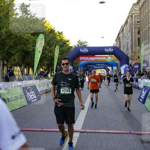 01.09.2024 - BARMER Alsterlauf Kathrin Stürmer Photography http://msf.ph/oto/6971500 01.09.2024 10:12:18 Ziel 4878, 8310, 2245, 3470, 3912, 4052, 4142, 4301, 4749, 4908, 5138, 5310, 8109 meine-sportfotos.de