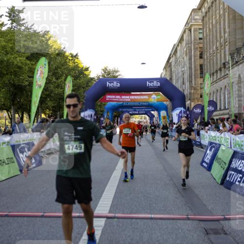 01.09.2024 - BARMER Alsterlauf Kathrin Stürmer Photography http://msf.ph/oto/6971501 01.09.2024 10:12:19 Ziel 4878, 8310, 2245, 3470, 3912, 4142, 4301, 4749, 4908, 5138, 5310, 8109, 8190 meine-sportfotos.de