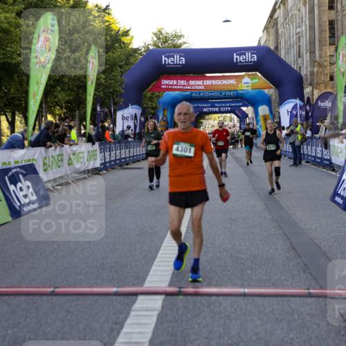 01.09.2024 - BARMER Alsterlauf Kathrin Stürmer Photography http://msf.ph/oto/6971506 01.09.2024 10:12:21 Ziel 3174, 4878, 5120, 8310, 2245, 3470, 4142, 4301, 4749, 4908, 5310, 8109, 8190 meine-sportfotos.de