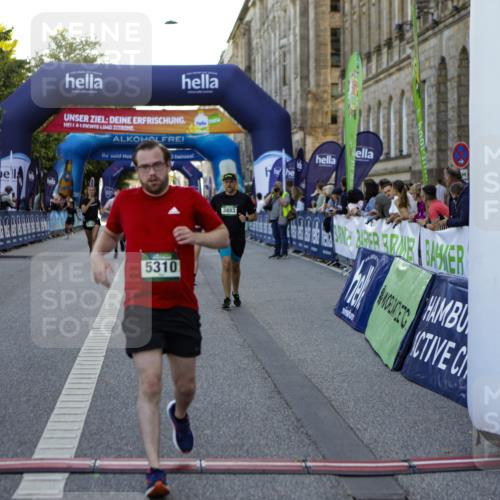 01.09.2024 - BARMER Alsterlauf Kathrin Stürmer Photography http://msf.ph/oto/6971518 01.09.2024 10:12:27 Ziel 3174, 3304, 4878, 5120, 8310, 2245, 2942, 3470, 3504, 3587, 3883, 4032, 4301, 5147, 5310, 8190 meine-sportfotos.de