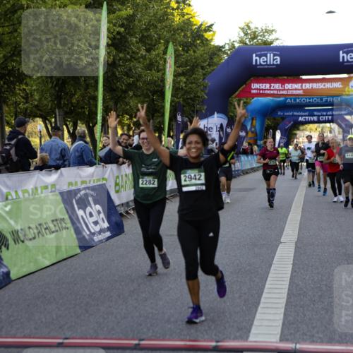 01.09.2024 - BARMER Alsterlauf Kathrin Stürmer Photography http://msf.ph/oto/6971542 01.09.2024 10:12:36 Ziel 3174, 3304, 3340, 4878, 5120, 8310, 2282, 2290, 2942, 3107, 3504, 3587, 3752, 3883, 3950, 4032, 4446, 5147 meine-sportfotos.de