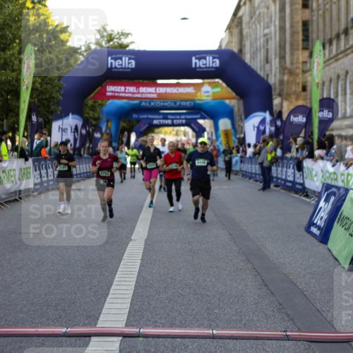 01.09.2024 - BARMER Alsterlauf Kathrin Stürmer Photography http://msf.ph/oto/6971545 01.09.2024 10:12:37 Ziel 2138, 3174, 3304, 3340, 4878, 5120, 8310, 2282, 2290, 2942, 3107, 3504, 3587, 3752, 3883, 3950, 4032, 4446, 5147 meine-sportfotos.de