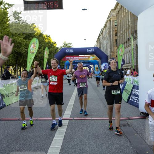 01.09.2024 - BARMER Alsterlauf Kathrin Stürmer Photography http://msf.ph/oto/6971555 01.09.2024 10:12:54 Ziel 2138, 2597, 2598, 2995, 3340, 3660, 4090, 2059, 2289, 3134, 3275, 3722, 3817, 3992, 4068, 4070, 4133, 4225, 4287, 4322, 4665, 4759, 4771, 4941, 4945, 4989, 5081, 5096, 5111, 8062 meine-sportfotos.de
