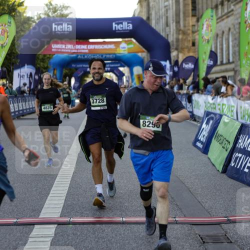 01.09.2024 - BARMER Alsterlauf Kathrin Stürmer Photography http://msf.ph/oto/6971573 01.09.2024 10:13:26 Ziel 2273, 2794, 3482, 3837, 8188, 8247, 2165, 2786, 2830, 2838, 2839, 3239, 3562, 3619, 3728, 3886, 3994, 4825, 5042, 8199, 8289, 8290 meine-sportfotos.de