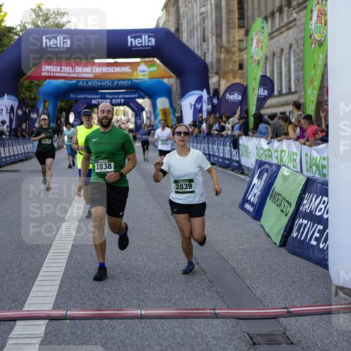 01.09.2024 - BARMER Alsterlauf Kathrin Stürmer Photography http://msf.ph/oto/6971580 01.09.2024 10:13:29 Ziel 2273, 2794, 3482, 3837, 8188, 8247, 2163, 2165, 2420, 2786, 2830, 2838, 2839, 3239, 3728, 3994, 4825, 4937, 8289, 8290 meine-sportfotos.de