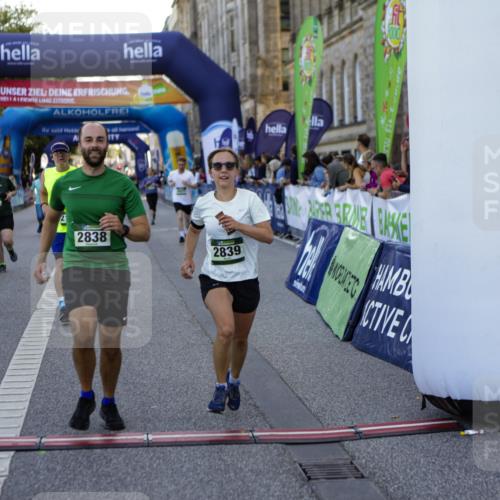 01.09.2024 - BARMER Alsterlauf Kathrin Stürmer Photography http://msf.ph/oto/6971583 01.09.2024 10:13:30 Ziel 2273, 2794, 3837, 8188, 8247, 2163, 2165, 2420, 2786, 2830, 2838, 2839, 3621, 3728, 3994, 4825, 4937, 8289, 8290 meine-sportfotos.de