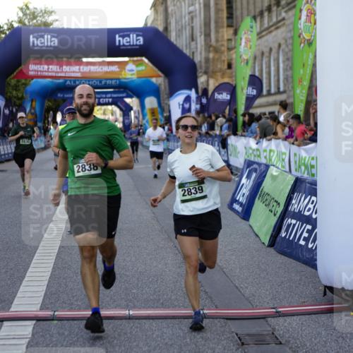 01.09.2024 - BARMER Alsterlauf Kathrin Stürmer Photography http://msf.ph/oto/6971584 01.09.2024 10:13:30 Ziel 2273, 2794, 3837, 8188, 8247, 2163, 2165, 2420, 2786, 2830, 2838, 2839, 3621, 3728, 3994, 4825, 4937, 8289, 8290 meine-sportfotos.de
