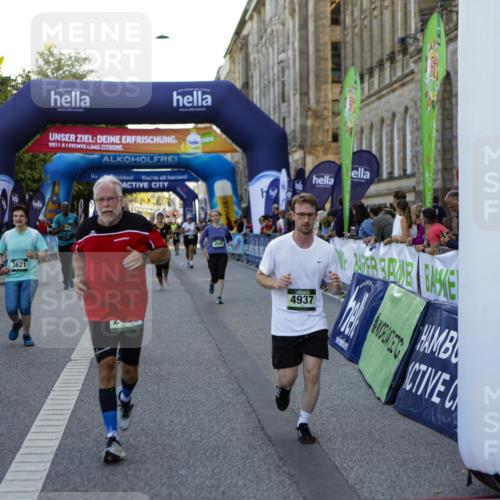 01.09.2024 - BARMER Alsterlauf Kathrin Stürmer Photography http://msf.ph/oto/6971590 01.09.2024 10:13:35 Ziel 2273, 2743, 2794, 3127, 4527, 8188, 8247, 2163, 2165, 2420, 2785, 2830, 2838, 2839, 3550, 3621, 4778, 4937, 8289 meine-sportfotos.de