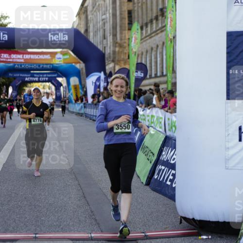 01.09.2024 - BARMER Alsterlauf Kathrin Stürmer Photography http://msf.ph/oto/6971592 01.09.2024 10:13:40 Ziel 2273, 2743, 3127, 3993, 4527, 8188, 8247, 2163, 2420, 2785, 2830, 2837, 3129, 3550, 3621, 4079, 4778, 4937, 4947 meine-sportfotos.de