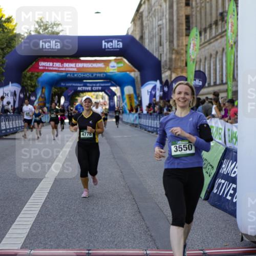 01.09.2024 - BARMER Alsterlauf Kathrin Stürmer Photography http://msf.ph/oto/6971594 01.09.2024 10:13:41 Ziel 2273, 2743, 3127, 3993, 4527, 8188, 8247, 2163, 2420, 2785, 2830, 2837, 3129, 3550, 3621, 4079, 4778, 4937, 4947, 8344, 8348 meine-sportfotos.de