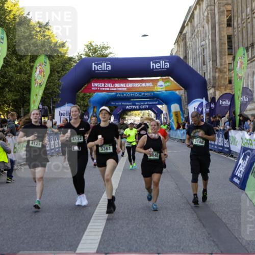 01.09.2024 - BARMER Alsterlauf Kathrin Stürmer Photography http://msf.ph/oto/6971617 01.09.2024 10:13:57 Ziel 2201, 2240, 3993, 4044, 8291, 2094, 2750, 2802, 3040, 3116, 3188, 3361, 3494, 3505, 3572, 3616, 3818, 4121, 4122 meine-sportfotos.de