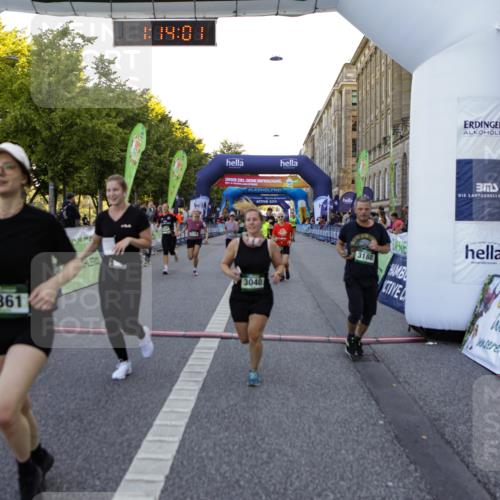 01.09.2024 - BARMER Alsterlauf Kathrin Stürmer Photography http://msf.ph/oto/6971626 01.09.2024 10:13:59 Ziel 2201, 2240, 2365, 4044, 8291, 2094, 2154, 2474, 2750, 2802, 3040, 3116, 3188, 3361, 3494, 3572, 3616, 3818, 4121, 4122 meine-sportfotos.de