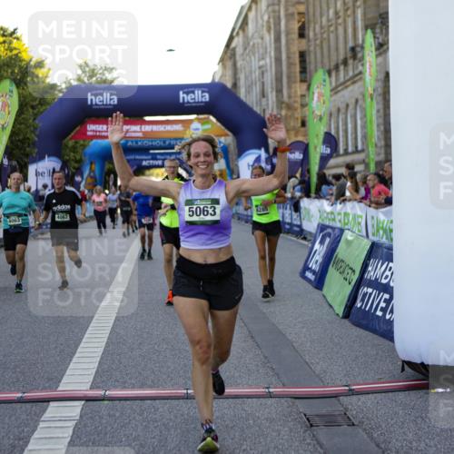 01.09.2024 - BARMER Alsterlauf Kathrin Stürmer Photography http://msf.ph/oto/6971635 01.09.2024 10:14:09 Ziel 2365, 4044, 5069, 2094, 2154, 2474, 2651, 2802, 3099, 3159, 3708, 3709, 3818, 4062, 4063, 4307, 5063, 8284, 8285 meine-sportfotos.de