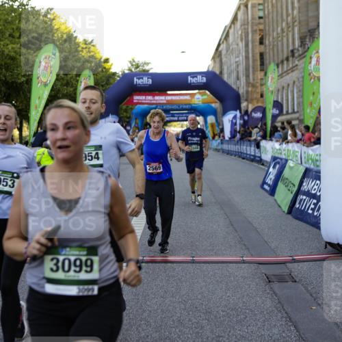 01.09.2024 - BARMER Alsterlauf Kathrin Stürmer Photography http://msf.ph/oto/6971657 01.09.2024 10:14:19 Ziel 2859, 5069, 2033, 2500, 2550, 2569, 2637, 2651, 2988, 2989, 3099, 3159, 3709, 4307, 4953, 4954, 5273 meine-sportfotos.de