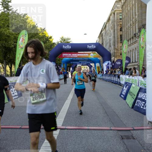 01.09.2024 - BARMER Alsterlauf Kathrin Stürmer Photography http://msf.ph/oto/6971711 01.09.2024 10:14:45 Ziel 2340, 2601, 4613, 4893, 4894, 2046, 2120, 2690, 2753, 2777, 3326, 3556, 3618, 3782, 3970, 4520, 4705, 4714, 5030, 5214 meine-sportfotos.de