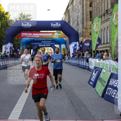 01.09.2024 - BARMER Alsterlauf Kathrin Stürmer Photography http://msf.ph/oto/6971726 01.09.2024 10:14:57 Ziel 2340, 2014, 2015, 2705, 3326, 3579, 4422, 4767, 5019, 5030, 5211, 8015, 8400 meine-sportfotos.de