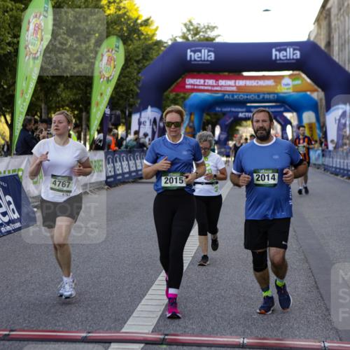 01.09.2024 - BARMER Alsterlauf Kathrin Stürmer Photography http://msf.ph/oto/6971733 01.09.2024 10:14:59 Ziel 2340, 2014, 2015, 2705, 3579, 4422, 4767, 5019, 5211, 8015, 8400 meine-sportfotos.de