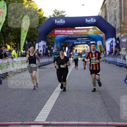 01.09.2024 - BARMER Alsterlauf Kathrin Stürmer Photography http://msf.ph/oto/6971744 01.09.2024 10:15:04 Ziel 3544, 2014, 2015, 3336, 3415, 3579, 4422, 4767, 5019, 5211, 8015, 8150, 8400 meine-sportfotos.de