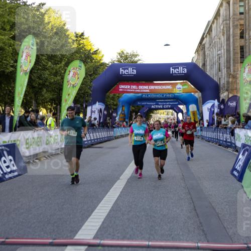 01.09.2024 - BARMER Alsterlauf Kathrin Stürmer Photography http://msf.ph/oto/6971759 01.09.2024 10:15:09 Ziel 3544, 3765, 2258, 2414, 3336, 3415, 4422, 5019, 8015, 8150, 8400 meine-sportfotos.de