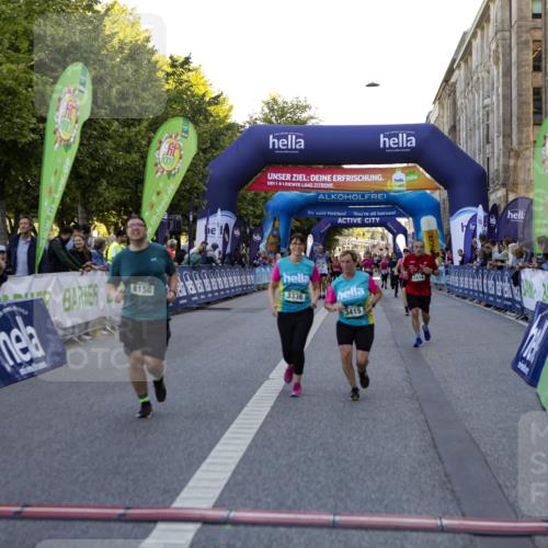 01.09.2024 - BARMER Alsterlauf Kathrin Stürmer Photography http://msf.ph/oto/6971763 01.09.2024 10:15:09 Ziel 3544, 3765, 2258, 2414, 3336, 3415, 4422, 5019, 8015, 8150, 8400 meine-sportfotos.de