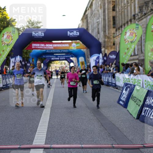 01.09.2024 - BARMER Alsterlauf Kathrin Stürmer Photography http://msf.ph/oto/6971777 01.09.2024 10:15:20 Ziel 2003, 3544, 3651, 3765, 5115, 2258, 2414, 2493, 2497, 2529, 3108, 3109, 3258, 3424, 4484, 5217 meine-sportfotos.de