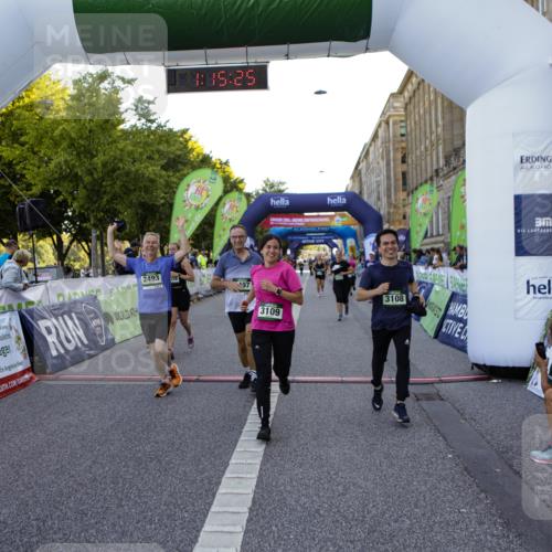 01.09.2024 - BARMER Alsterlauf Kathrin Stürmer Photography http://msf.ph/oto/6971785 01.09.2024 10:15:23 Ziel 2003, 3394, 3651, 3765, 5115, 2258, 2493, 2497, 2529, 3108, 3109, 3258, 3424, 4340, 4484, 4526, 5217 meine-sportfotos.de