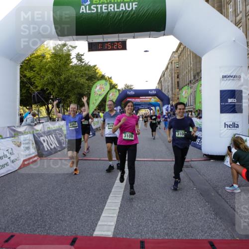 01.09.2024 - BARMER Alsterlauf Kathrin Stürmer Photography http://msf.ph/oto/6971787 01.09.2024 10:15:24 Ziel 2003, 3394, 3651, 3765, 5115, 2493, 2497, 2529, 3108, 3109, 3258, 3424, 4340, 4484, 4526, 4701, 5217 meine-sportfotos.de