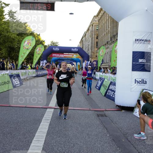 01.09.2024 - BARMER Alsterlauf Kathrin Stürmer Photography http://msf.ph/oto/6971798 01.09.2024 10:15:27 Ziel 2003, 3394, 3651, 3765, 5115, 2493, 2497, 2529, 3091, 3108, 3109, 3258, 3424, 3873, 4340, 4484, 4526, 4701, 5217 meine-sportfotos.de