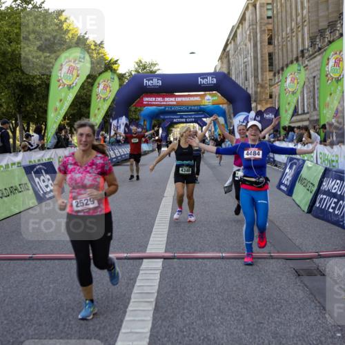 01.09.2024 - BARMER Alsterlauf Kathrin Stürmer Photography http://msf.ph/oto/6971801 01.09.2024 10:15:29 Ziel 2003, 3394, 3651, 3765, 5115, 2493, 2497, 2529, 3080, 3091, 3108, 3109, 3258, 3424, 3873, 4340, 4484, 4526, 4701, 5217 meine-sportfotos.de