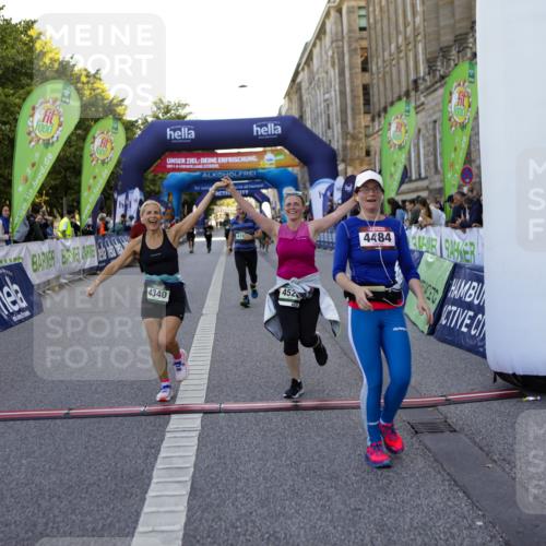 01.09.2024 - BARMER Alsterlauf Kathrin Stürmer Photography http://msf.ph/oto/6971805 01.09.2024 10:15:30 Ziel 2003, 3394, 3651, 5115, 2493, 2529, 3080, 3091, 3258, 3424, 3873, 4340, 4484, 4526, 4701, 5217 meine-sportfotos.de