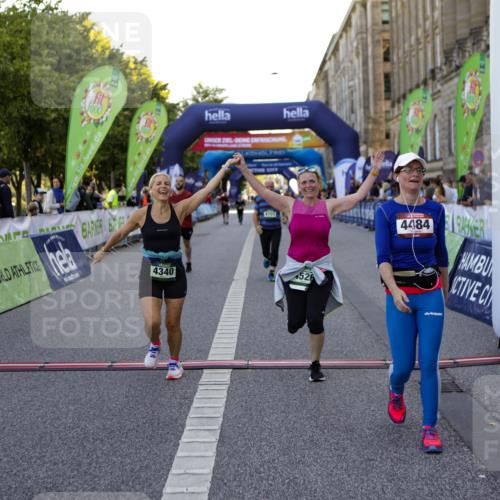 01.09.2024 - BARMER Alsterlauf Kathrin Stürmer Photography http://msf.ph/oto/6971806 01.09.2024 10:15:30 Ziel 2003, 3394, 3651, 5115, 2493, 2529, 3080, 3091, 3258, 3424, 3873, 4340, 4484, 4526, 4701, 5217 meine-sportfotos.de