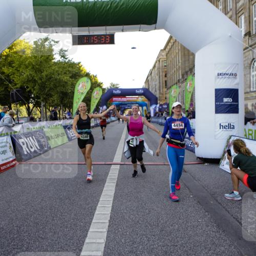 01.09.2024 - BARMER Alsterlauf Kathrin Stürmer Photography http://msf.ph/oto/6971807 01.09.2024 10:15:31 Ziel 2003, 3394, 3651, 8004, 8313, 2529, 3080, 3091, 3424, 3873, 4340, 4447, 4448, 4484, 4526, 4701, 5217 meine-sportfotos.de