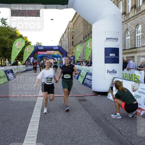 01.09.2024 - BARMER Alsterlauf Kathrin Stürmer Photography http://msf.ph/oto/6971819 01.09.2024 10:15:40 Ziel 2413, 3394, 4960, 5094, 8004, 8313, 2191, 2192, 3080, 3091, 3873, 4447, 4448, 4669, 4704, 5130 meine-sportfotos.de