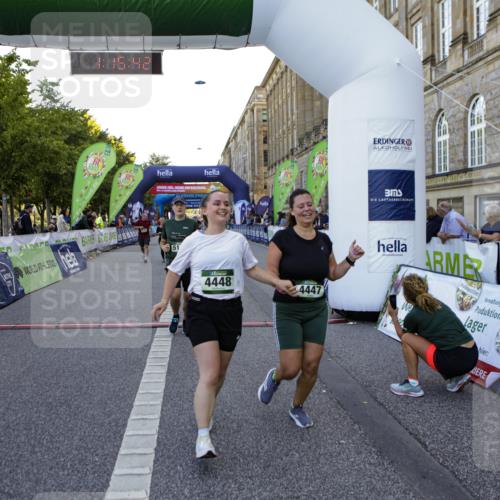 01.09.2024 - BARMER Alsterlauf Kathrin Stürmer Photography http://msf.ph/oto/6971822 01.09.2024 10:15:40 Ziel 2413, 3394, 4960, 5094, 8004, 8313, 2191, 2192, 3080, 3091, 3873, 4447, 4448, 4669, 4704, 5130 meine-sportfotos.de