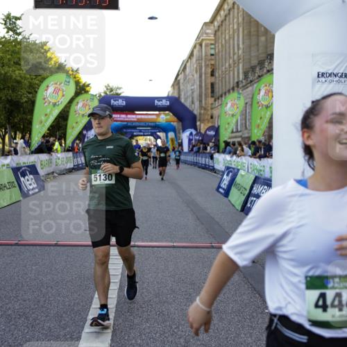 01.09.2024 - BARMER Alsterlauf Kathrin Stürmer Photography http://msf.ph/oto/6971827 01.09.2024 10:15:41 Ziel 2413, 3394, 3761, 4091, 4960, 5094, 8004, 8313, 2191, 2192, 3080, 3866, 3873, 4447, 4448, 4669, 4704, 5130 meine-sportfotos.de