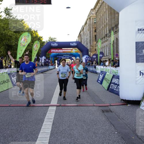 01.09.2024 - BARMER Alsterlauf Kathrin Stürmer Photography http://msf.ph/oto/6971836 01.09.2024 10:15:50 Ziel 2413, 3761, 4091, 4960, 5056, 5094, 8004, 8191, 8192, 8313, 2191, 2192, 2327, 2636, 3254, 3309, 3659, 3734, 3866, 4669, 4704, 4990 meine-sportfotos.de